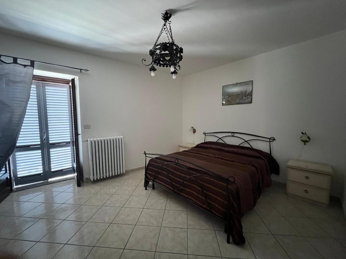 Appartement Il Vicolo à Revello Extérieur photo